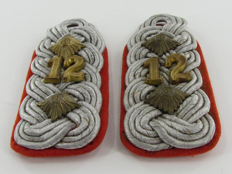 Luftwaffe 'Oberst des Artillerie-Regiments 12' Shoulder Boards