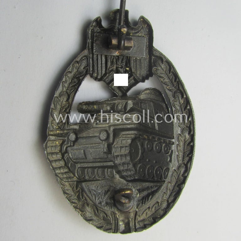 Attractive - and just moderately used! - 'Panzerkampfabzeichen in Bronze' (or: bronze-class panzer-assault badge or PAB) being a non-maker-marked- and/or hollow zinc- (ie. 'Feinzink'-) based example as was produced by the: 'Wilh. Deumer'-company
