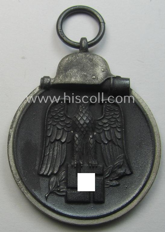 Medal-set: 'Winterschlacht im Osten 1941-42' being a maker- (ie. '127'-) marked specimen by the maker: 'Moritz Hausch AG'