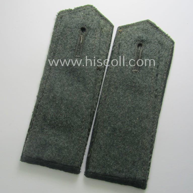 Pair of WH (Heeres), neatly 'cyphered' ('M36'- ie. 'M40'-pattern and/or pointed-style) NCO-type shoulderstraps for an: 'Unterwachtmeister des Artillerie-Rgts. 19'