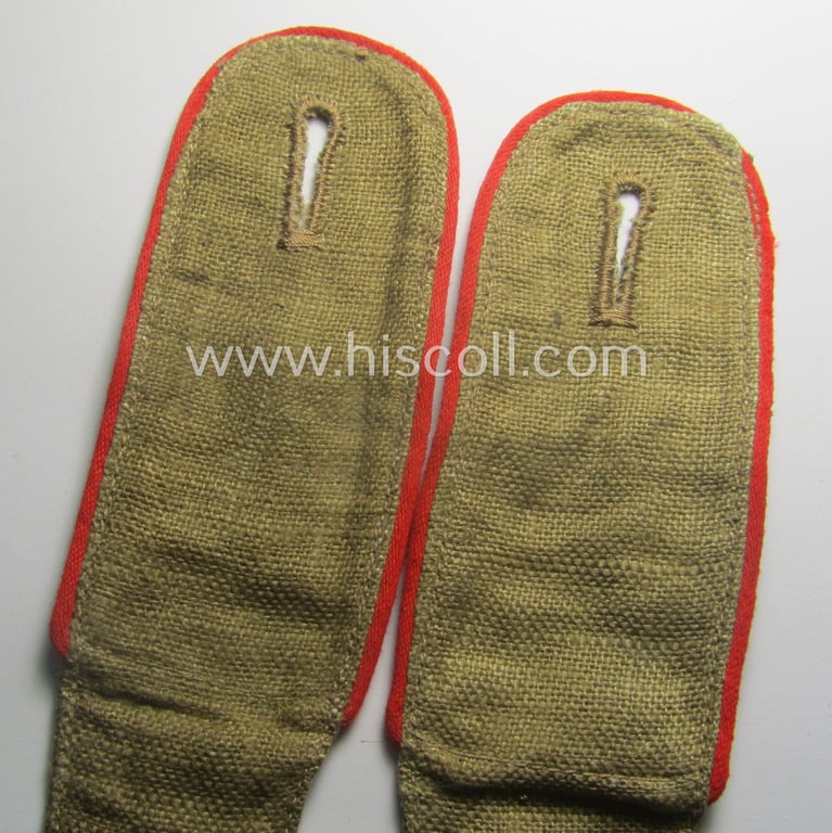 Pair of WH (Luftwaffe) 'tropical-styled', EM-type shoulderstraps: 'Soldat der Flak-Artillerie-Trpn.'