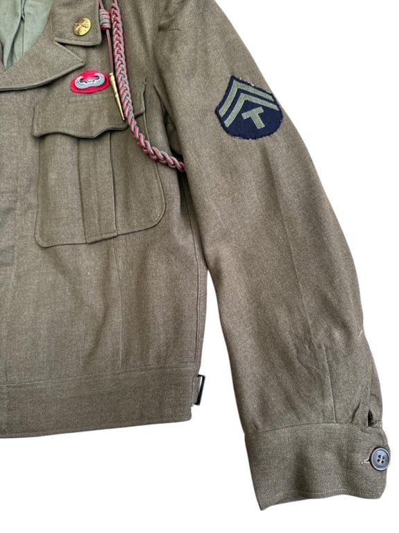 US WWII Glider Artillery Ike Jacket and Garrison Cap