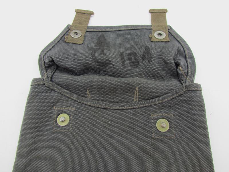 wehrmacht  Gasplane ( Gascape ) Pouch