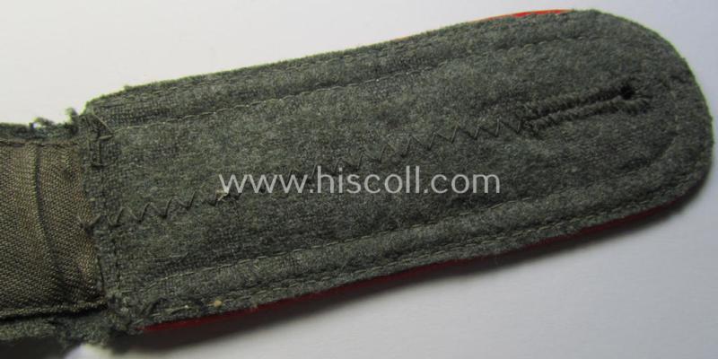 Single, mid- (ie. early-) war-period WH (Heeres) so-called: 'M40 o. M43'-pattern NCO-type shoulderstrap as was intended for - and worn by! - an: 'Unterwachtmeister eines (Sturm)Artillerie-Regiments'