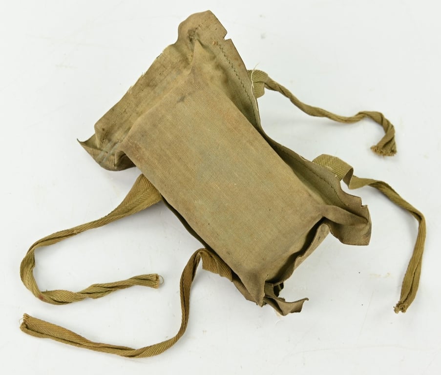 US WW2 Paratrooper First Aid Pack
