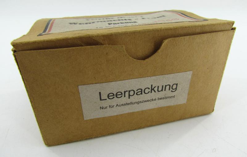 Wehrmacht "Weisse Garde", cigars in original box