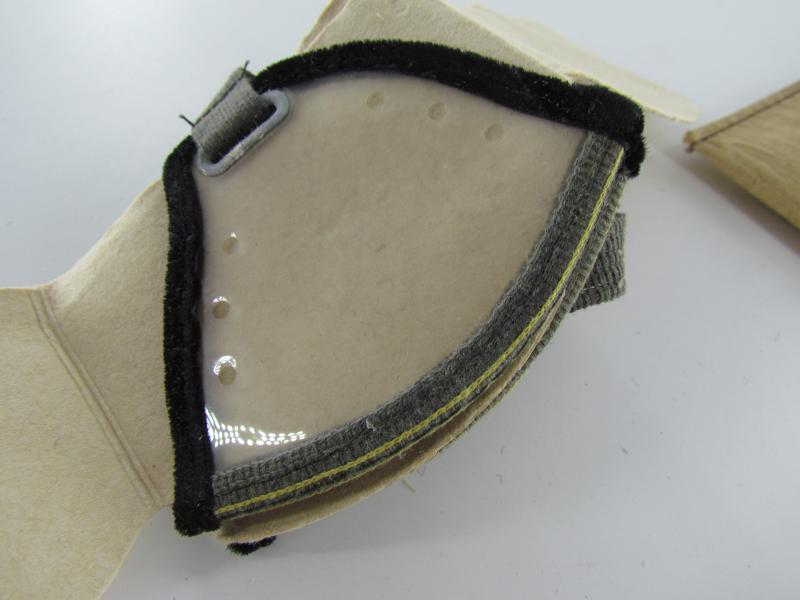 Wehrmacht Dust Goggles in Pouch