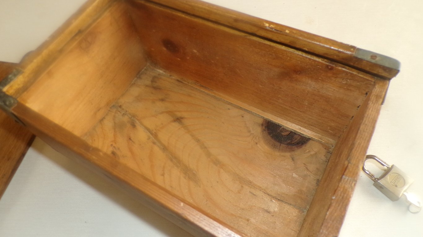Named Kriegsmarine belongings chest