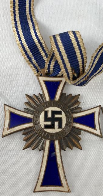 Mothers Cross in Bronze, Silver and Gold