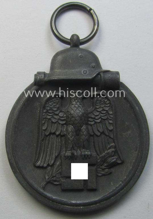 Medal-set: 'Winterschlacht im Osten 1941-42' being a maker- (ie. '3'-) marked specimen by the maker: 'Wilhelm Deumer'