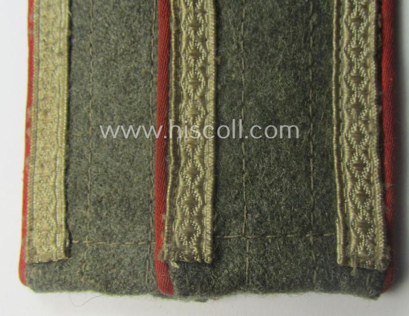 Typical later-war-period - and fully matching! - pair of so-called: 'M44'-pattern, simplified WH (Heeres) NCO-type shoulderstraps: 'Unteroffizier eines (Sturm)Artillerie-Rgts. o. Abtlgs.'