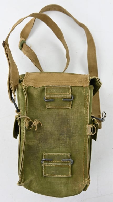 British WW2 Leight Weight Gasmask Pouch