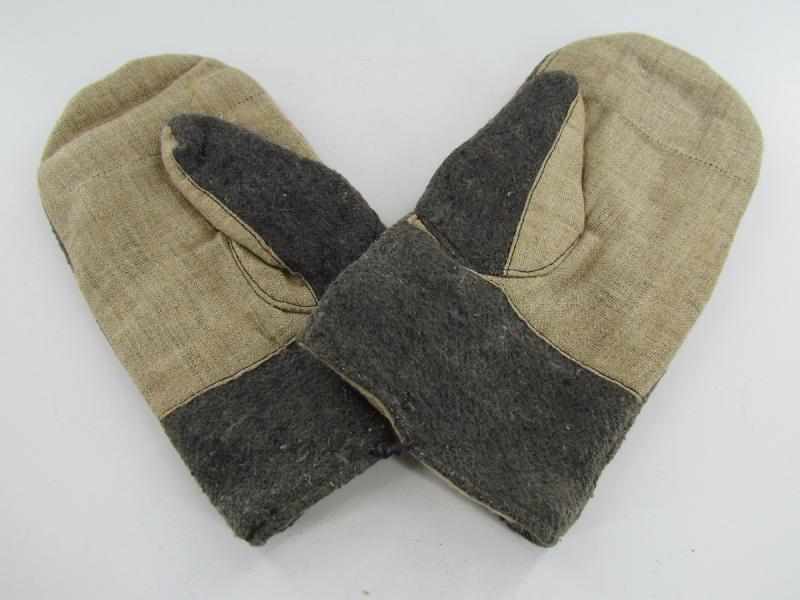 WH/SS Unissued Wintergloves Maker Marked 1942