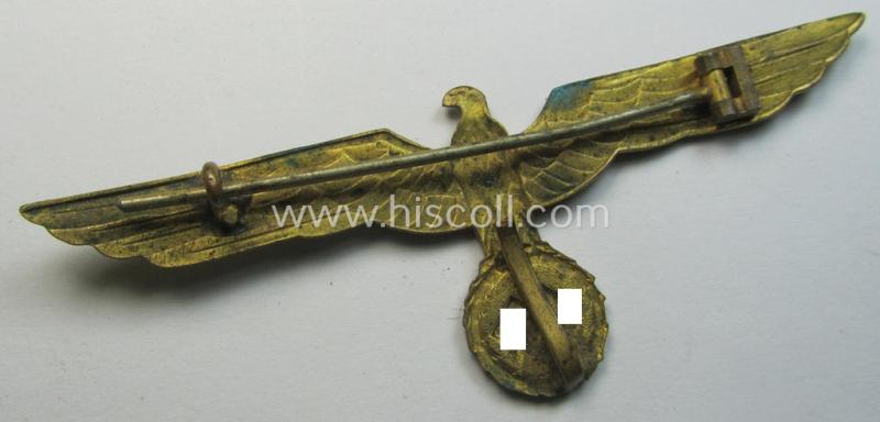 WH (Kriegsmarine o. Heeres) bright-golden-toned, regular-weight breast-eagle ('Brustadler') as was specifically intended for usage on the white-coloured, naval summer-tunics (ie. 'WH-KM Sommerblusen')