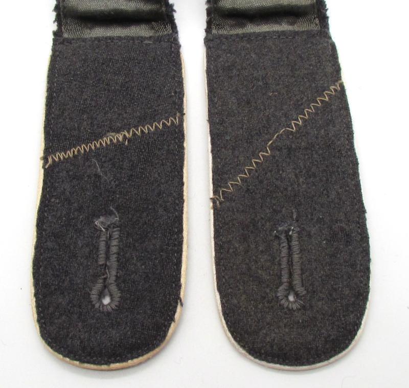 Luftwaffe ‘Hermann Göring’ division shoulder boards