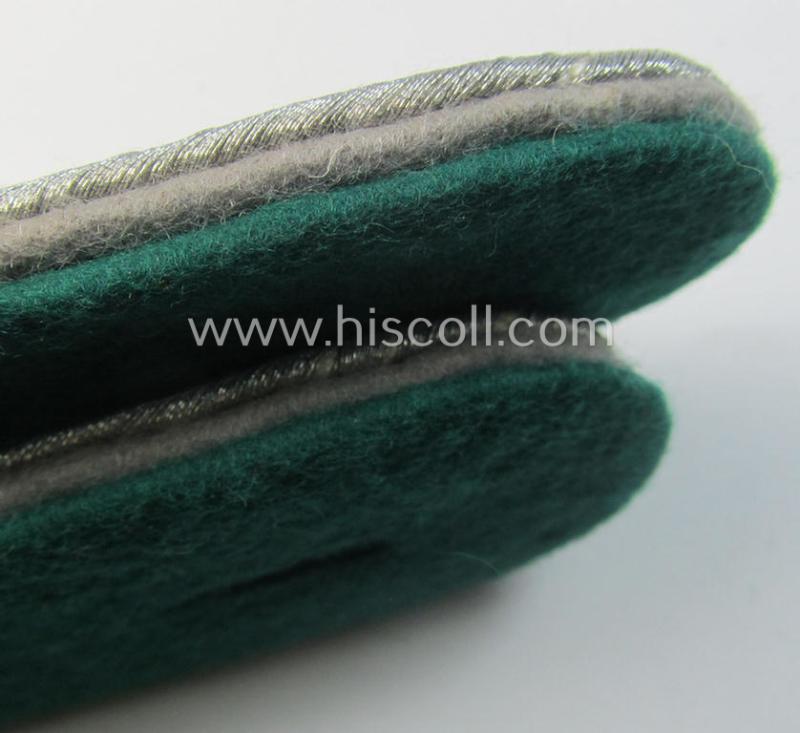 Attractive - and fully matching! - pair of WH (Luftwaffe) administrative-officers'-pattern shoulderboards as was specifically intended for usage by an 'Oberleutnant des gehobener Dienstes'