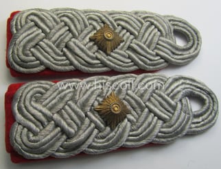 Neat - and/or fully matching! - WH (Heeres)...