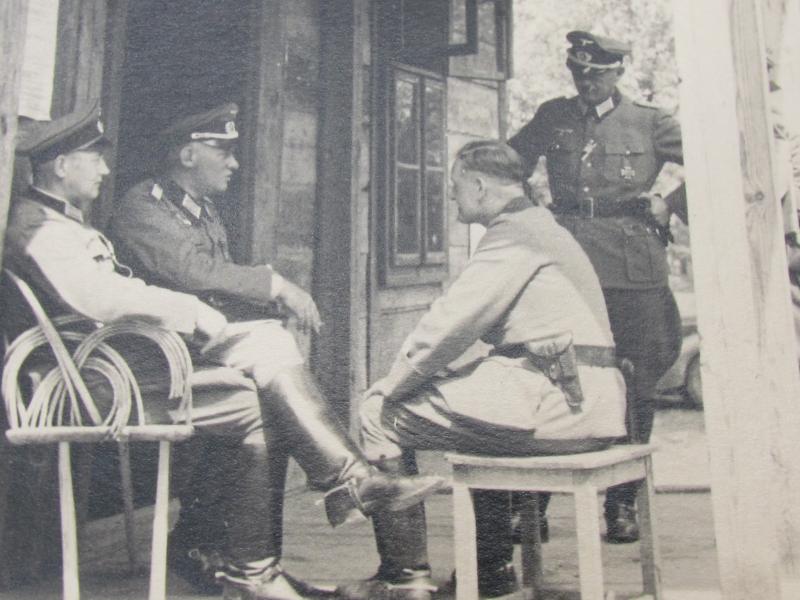 Photo of a Wehrmacht Soldiers in a meeting