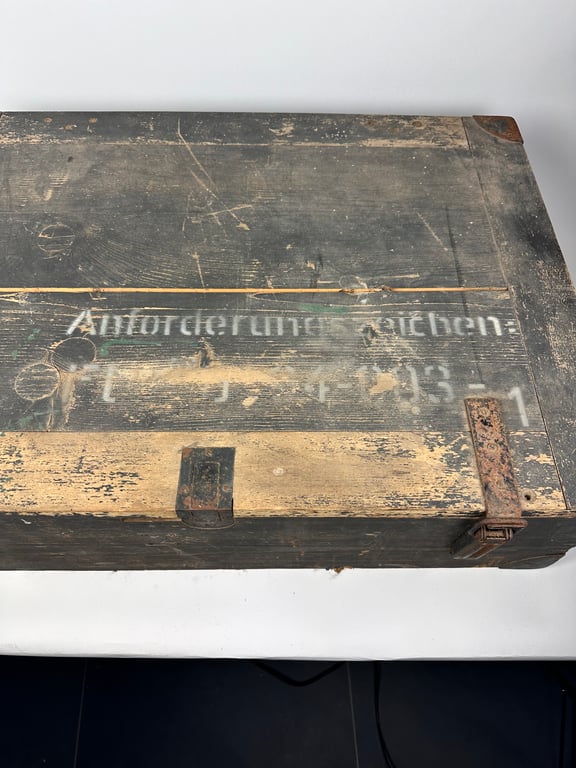 Aircraft recognition box