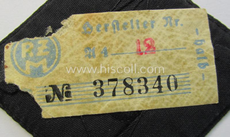 Attractive, N.S.K.K. (or: 'National Socialistisches Kraftfahr Korps') so-called: 'Kraftfahrraute des 1. Model' (or: 'drivers'-diamond' of the first pattern) that still retains its 'RZM'-etiket and that comes in an overall very nice condition