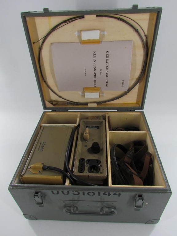 German “Feldfunksprecher” Dorette ....Working Condition