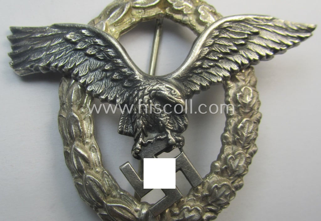 WH (Luftwaffe) 'Flugzeugführer-Abzeichen' (or: pilots'-badge) being a maker- (ie. 'BSW'-) marked- and typical 'Buntmetall'-based example as was produced by the maker (ie. 'Hersteller') named: 'Brüder Schneider' (ie. 'BSW')