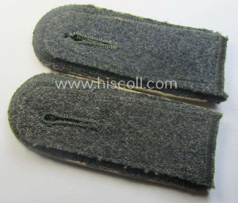 Pair of WH (Heeres), early- (ie. mid-) war-period- (ie. 'M40- o. M43'-) pattern NCO-type shoulderstraps as piped in the white-coloured branchcolour as was intended for an: 'Uffz. eines Infanterie-Rgts.'