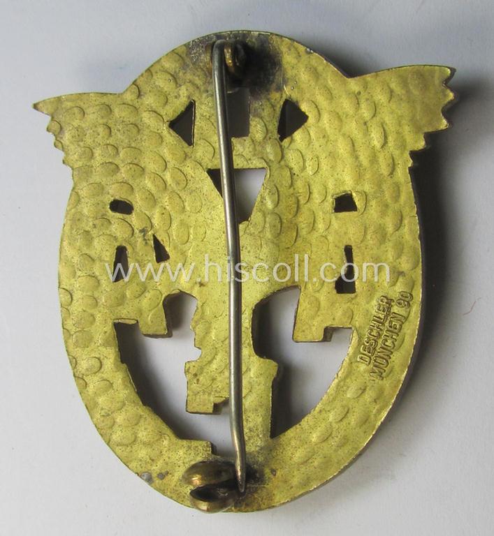 Attractive - and just moderately worn- ie. used! - so-called: 'Sportabzeichen des Allgemeinen Deutschen Automobil-Clubs (o. ADAC) in Gold) being a nicely maker- (ie. 'Deschler'-) marked example