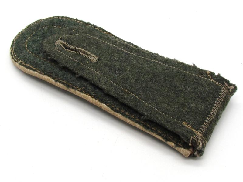 Single WH (Heer)  'Infanterie' Oberfeldwebel Shoulder-Strap