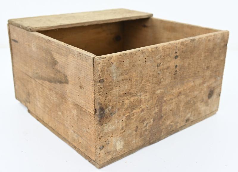 British WW2 POW Post Parcel Box