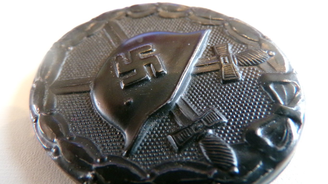 Verwundeten abzeichen (wound badge)