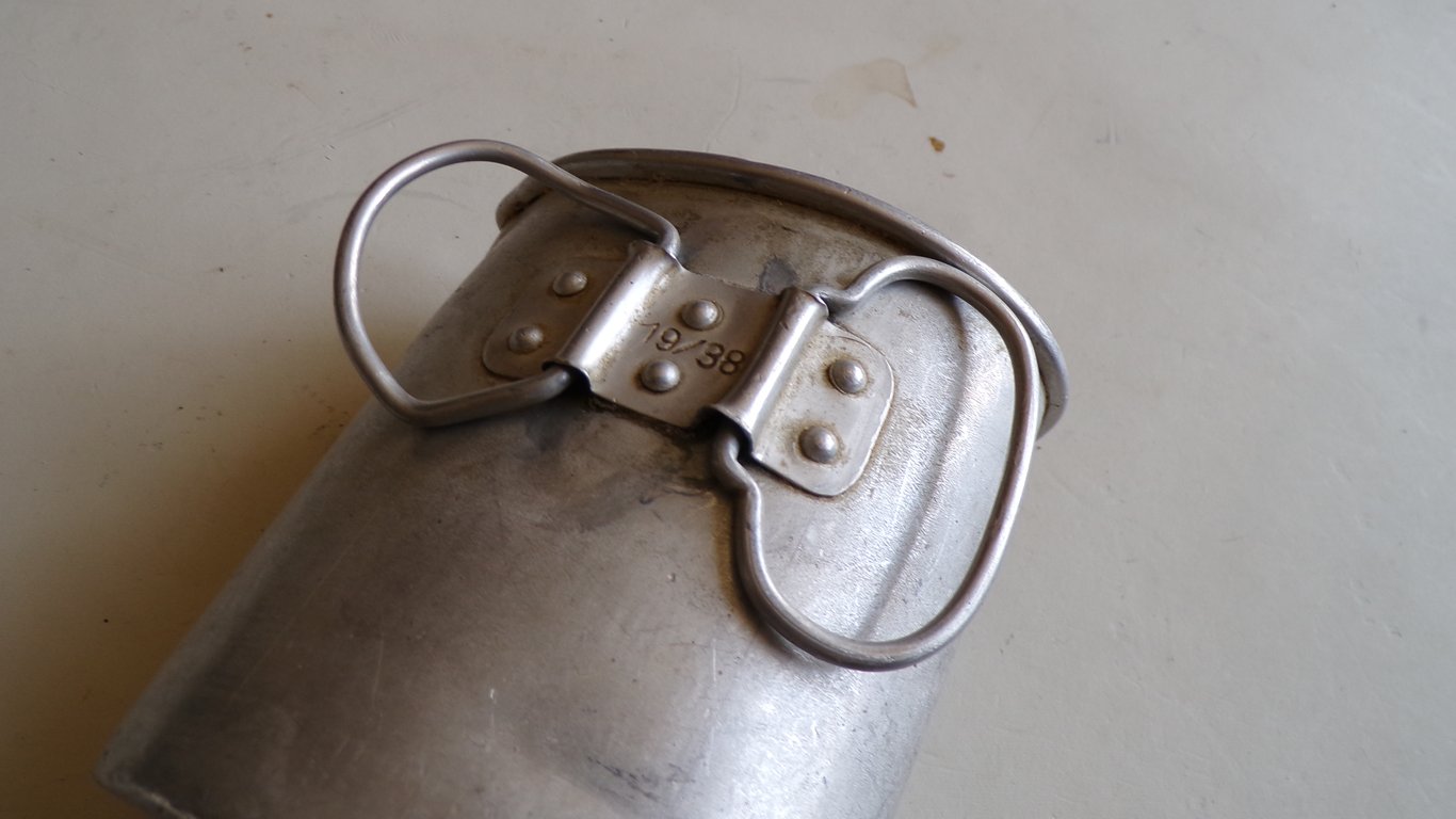 Rare Wehrmacht Sanitäter Aluminum Cup (1/4 L)
