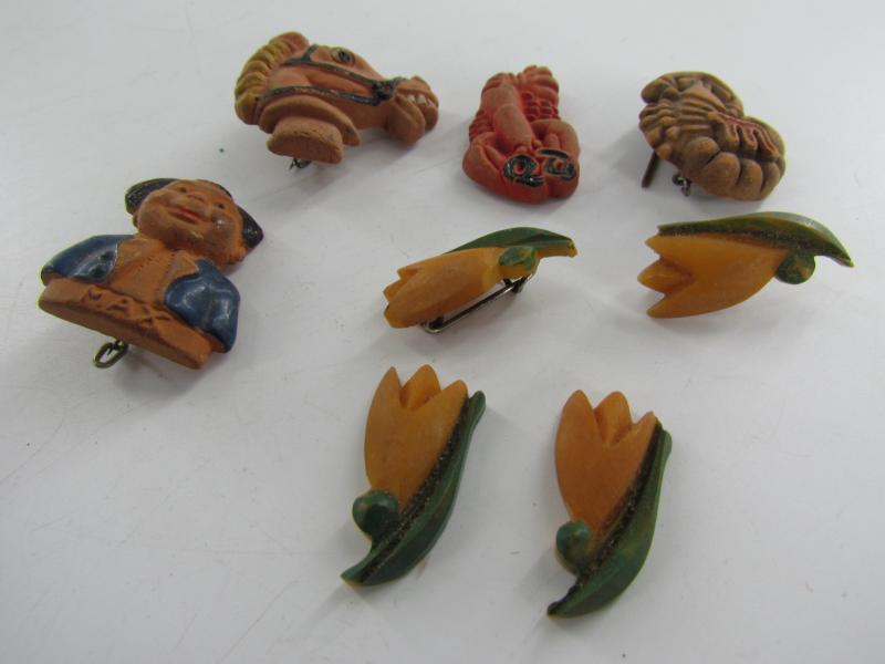 8 x  WHW Winterhilfswerk Donation Badge