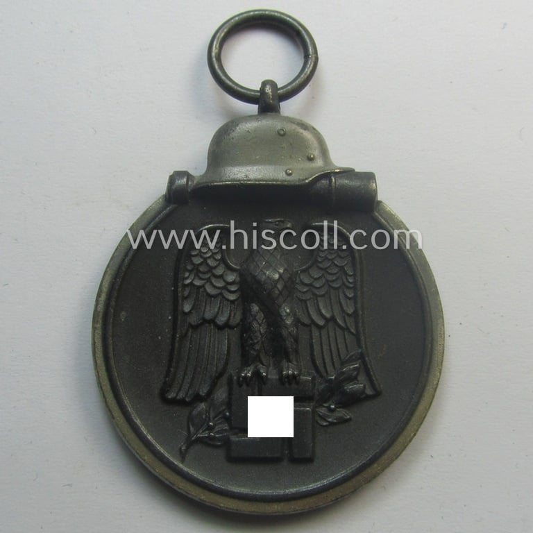 Medal-set: 'Winterschlacht im Osten 1941-42' being a typical non-maker-marked specimen that comes in a 'virtually mint' condition
