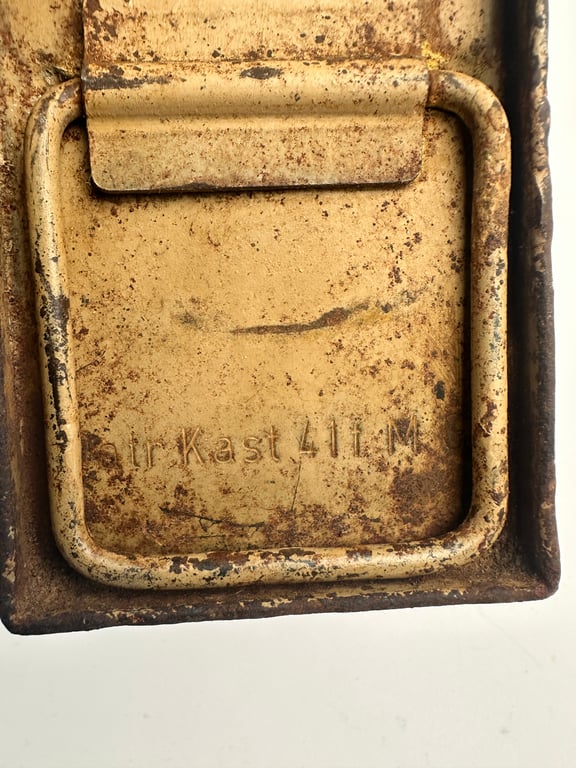Tan MG34/42 ammo box