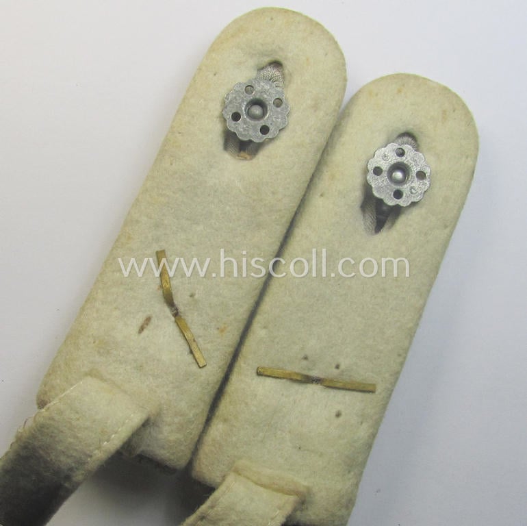 Truly worn pair of WH (Heeres) officers'-type shoulderboards: 'Oberleutnant eines Infanterie-Rgts.'