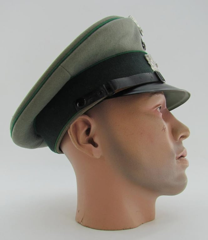 Wehrmacht Gebirgsjäger Enlisted/NCO Visor Cap