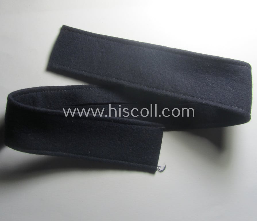 Typical 'smooth-woolen'-based, EM- (ie. NCO-) pattern WH (Luftwaffe) cuff-title (ie. 'Ärmelstreifen') entitled: 'Hermann Göring' that comes in that comes in a presumably issued- albeit (I deem) never worn, condition
