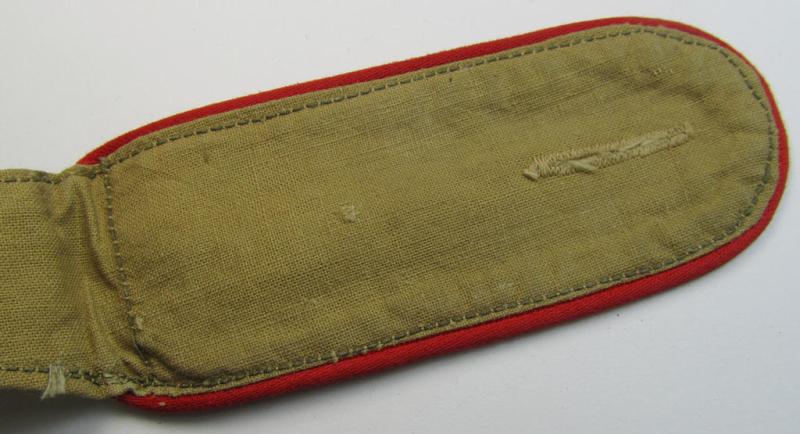 Neat - albeit regrettably single - WH (Luftwaffe) 'tropical-issue' shoulderstrap (as was specifically intended for usage on the tropical-shirts ie. tunics) as was specifically intended for a: 'Soldat der Flakartillerie-Truppen'
