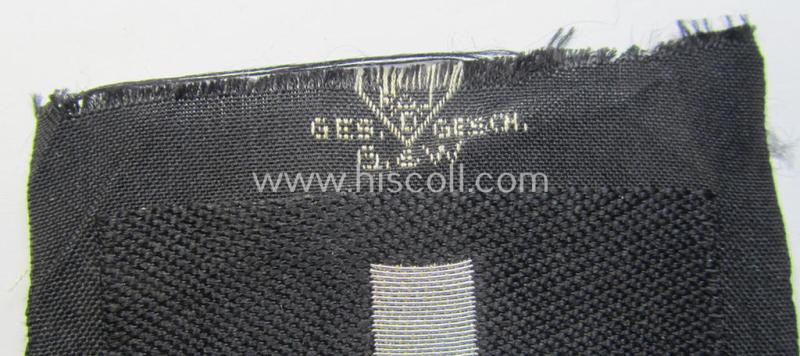 Attractive - and actually very scarcely encountered! - officers'-pattern, so-called: RAD (ie. 'Reichsarbeitsdienst') sleeve-badge (or: 'Dienststellenabzeichen') bearing the specialist-designation: 'M' (or: 'Hauptmeldebeambter')