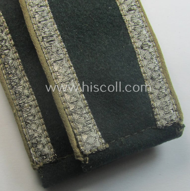 Pair WH (Heeres) NCO-type (ie. 'M40'-pattern) shoulderstraps: 'Unteroffizier einer Infanterie-Rgts.'