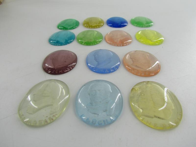 Winterhilfswerk (WHW) Glass Portraits ( 14 x )