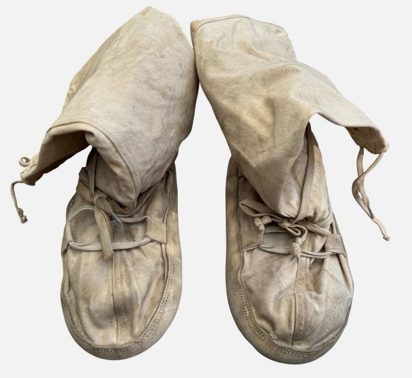 U.S. WWII Army Arctic Mukluks with Carry Bag