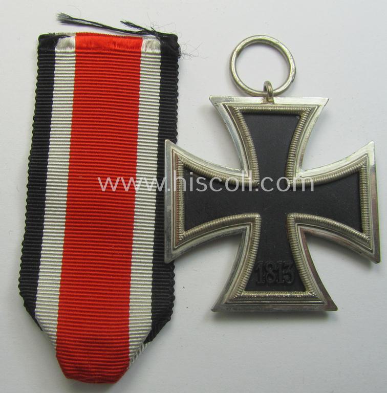 'Eisernes Kreuz II. Klasse' being a (typical) non-maker-marked example by a (by me) unidentified maker (ie. 'Hersteller')