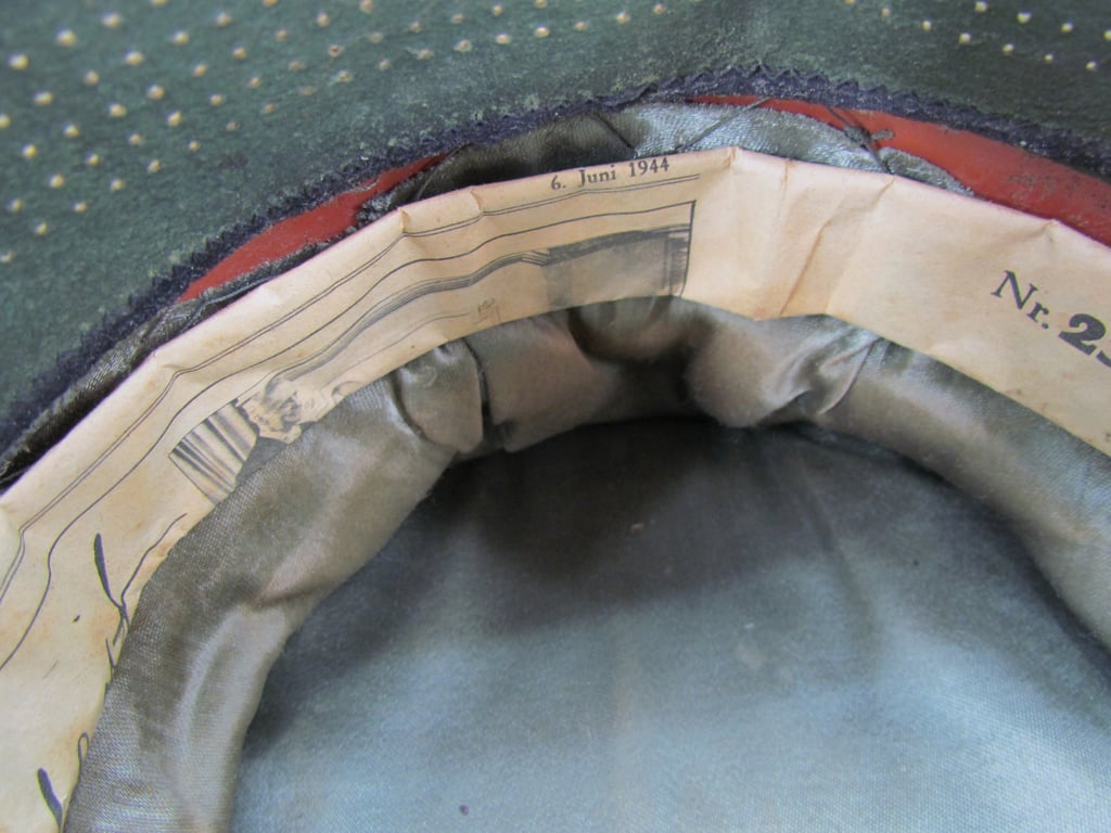Wehrmacht Heer Infantry Officer’s Visor Cap by Peküro – Size 56