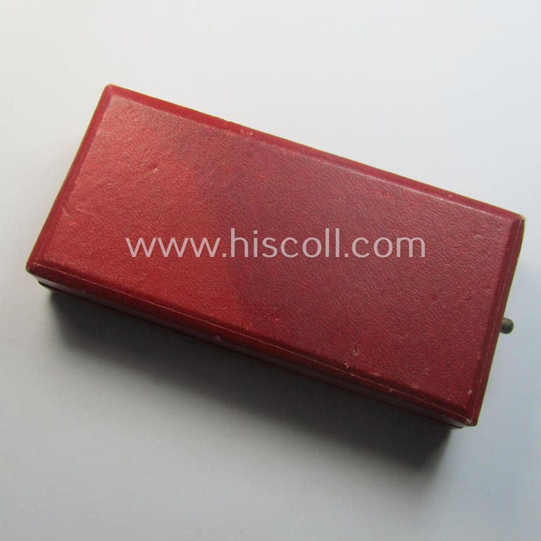 WH Austrian-occupation- (ie. 'Anschluss'-) medal: '13. März 1938' being a very attractive (albeit somewhat tarnished) example that comes stored in its bright-red-coloured- and/or typical non-maker-marked etui as issued