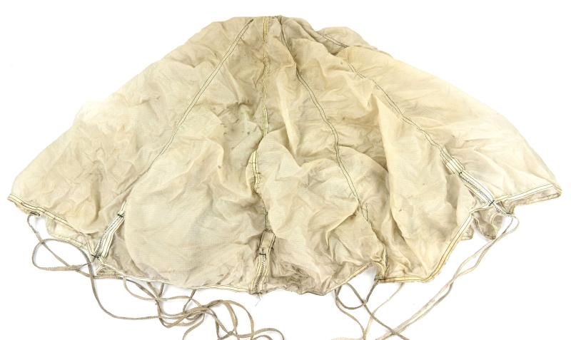 British WW2 Artillery Parachute