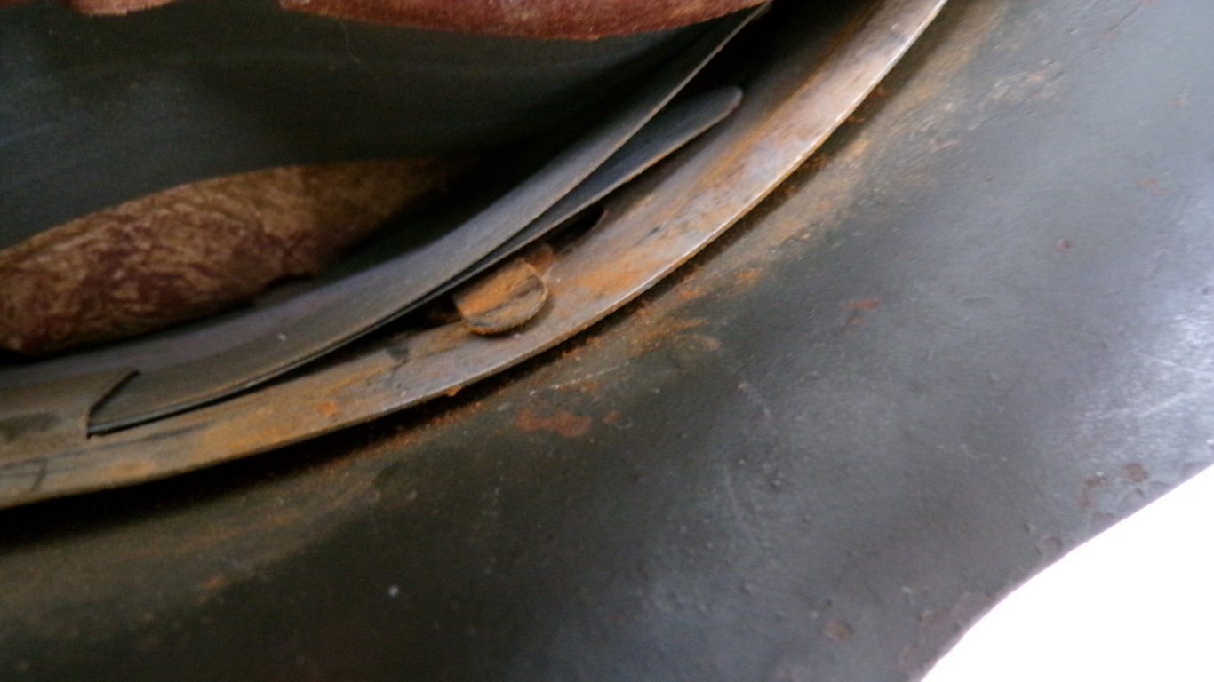 M42 HKP combat helmet