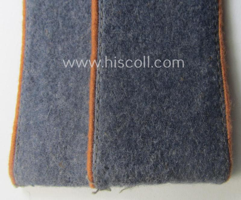 Pair of WH (Luftwaffe) EM-type shoulderstraps as piped in the light- ie. rust-brown- (ie. 'hell- o. kupferbrauner'-) coloured branchcolour: 'Soldat der LW-Nachrichten-Trpn.'