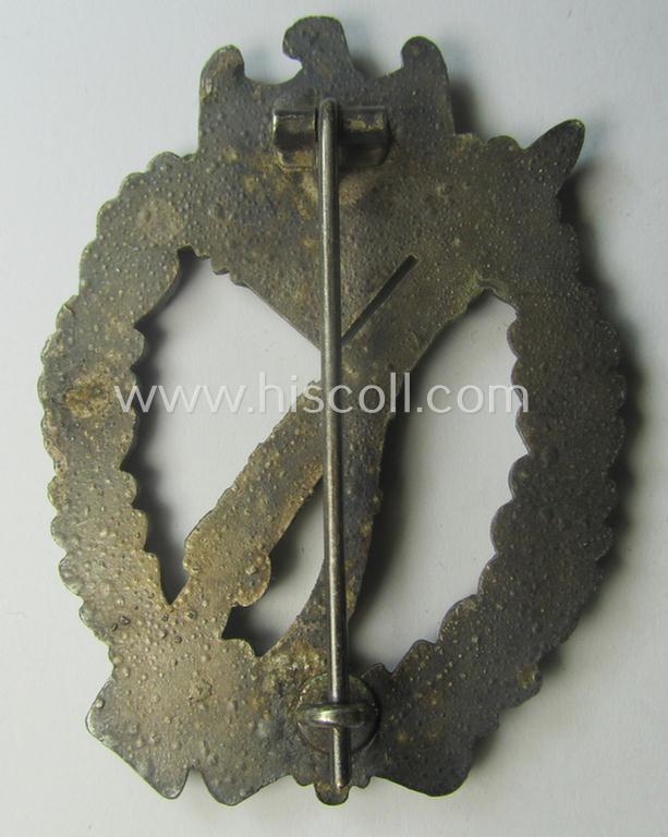 'Infanterie Sturmabzeichen in Silber' being a non-maker-marked, 'solid-back' example as executed in silver-coloured, zinc-based metal as was produced by a (by me) unidentified maker